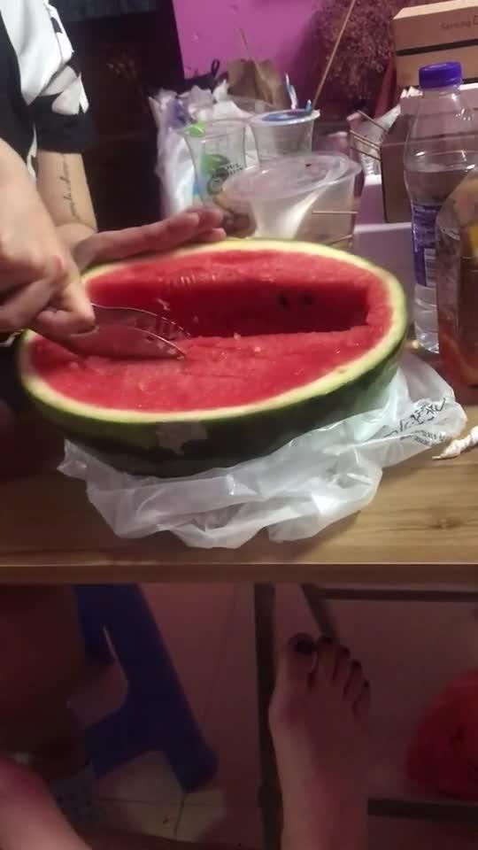 吃瓜神器头盔,揭秘“吃瓜神器头盔”的神奇魅力